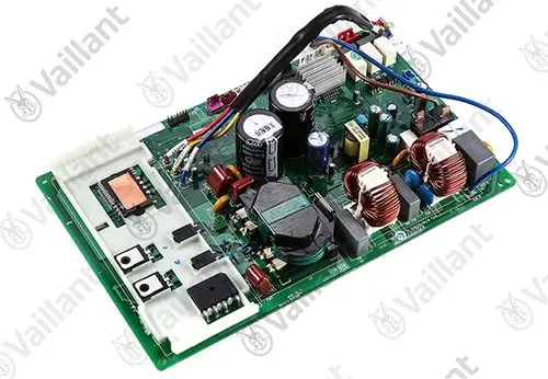 Leiterplatte von Vaillant mit verschiedenen elektronischen Bauteilen, wie Kondensatoren und Spulen, zur Verwendung in einem Klimagerät.
